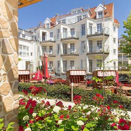 Hotel Am Strand Kuehlungsborn Exterior photo