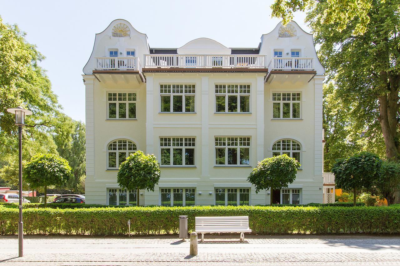 Hotel Am Strand Kuehlungsborn Exterior photo