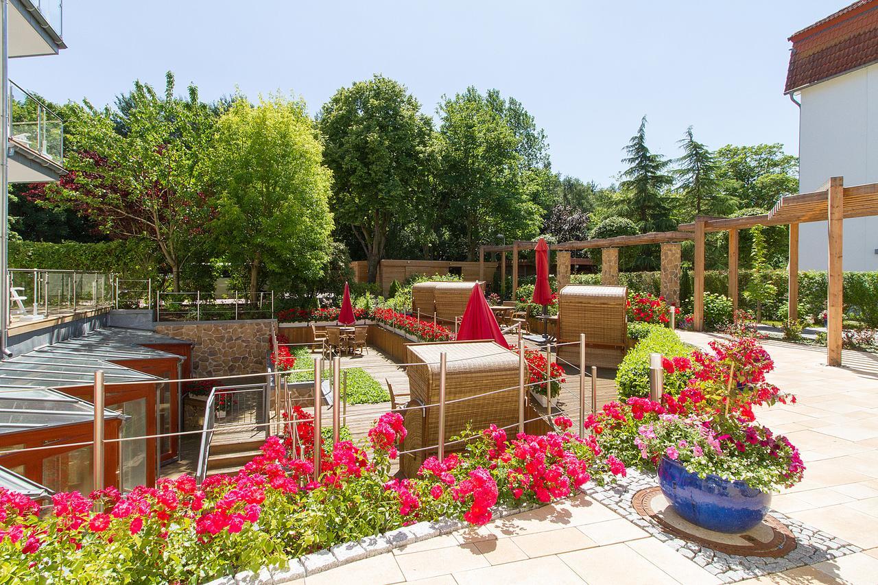 Hotel Am Strand Kuehlungsborn Exterior photo